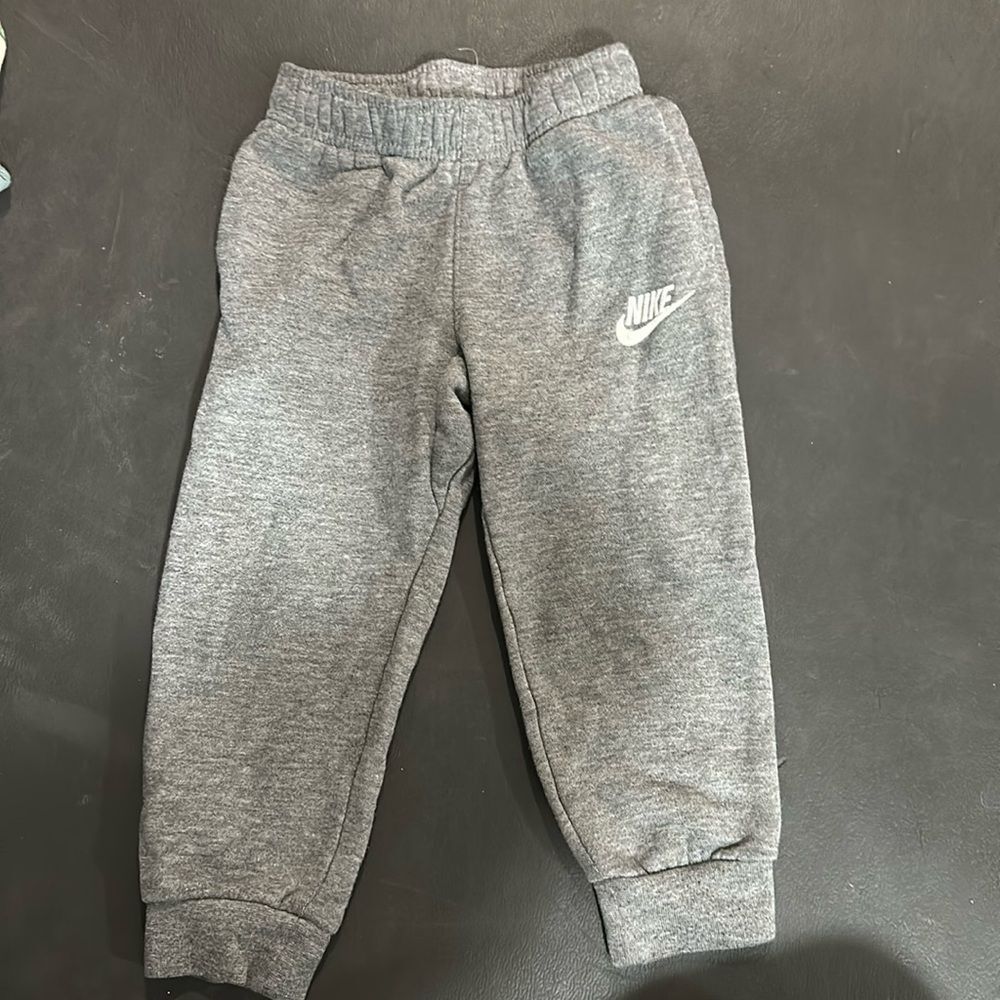 Nike sweats toddler